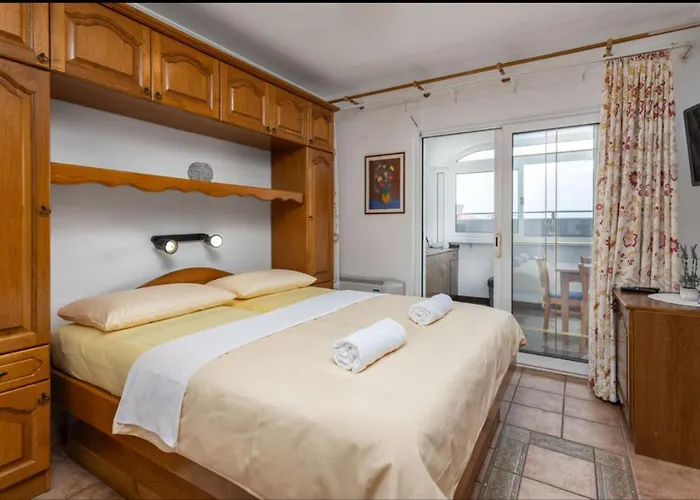 게스트하우스 Ana Soba S Kupaonom 셀스