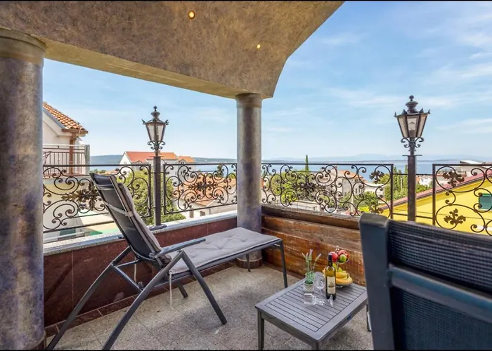 Ana Soba S Kupaonom Πανσιόν